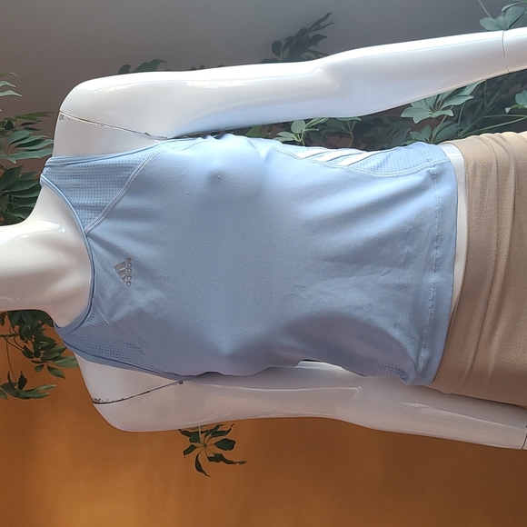 Adidas sports top - Picture 2 of 4